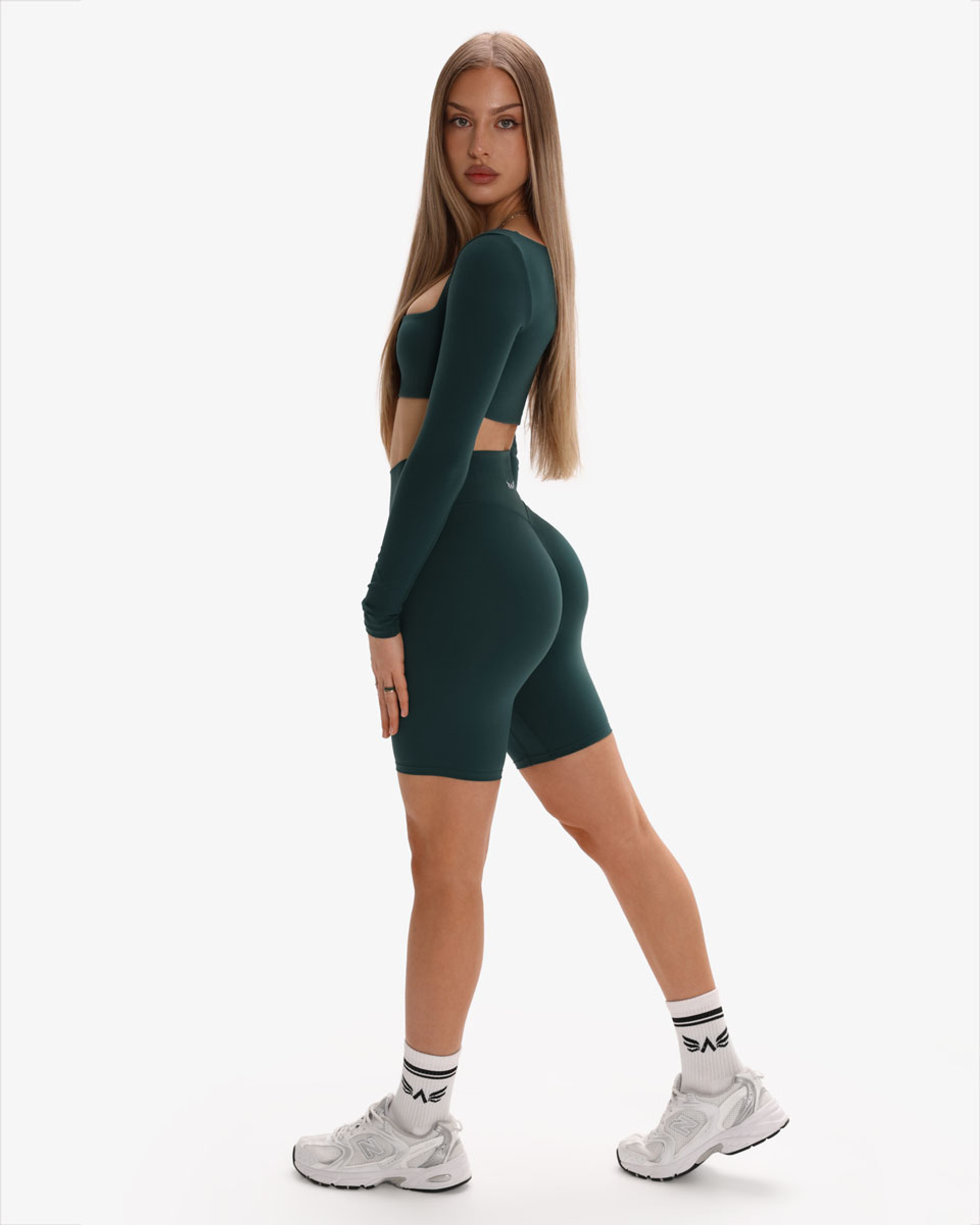 Elysia Glow Motion Šortky 8"