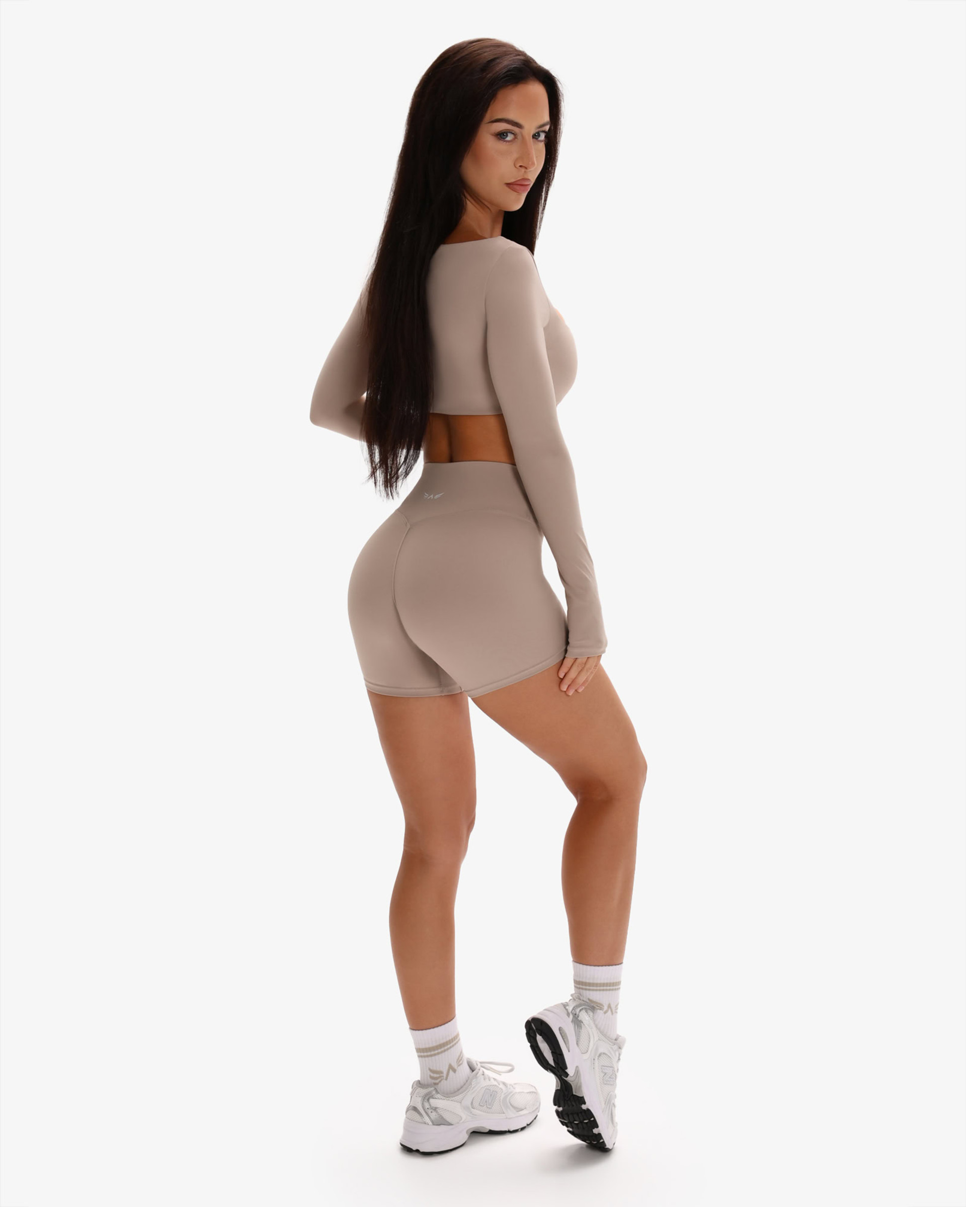 Elysia Glow Motion Šortky 4”