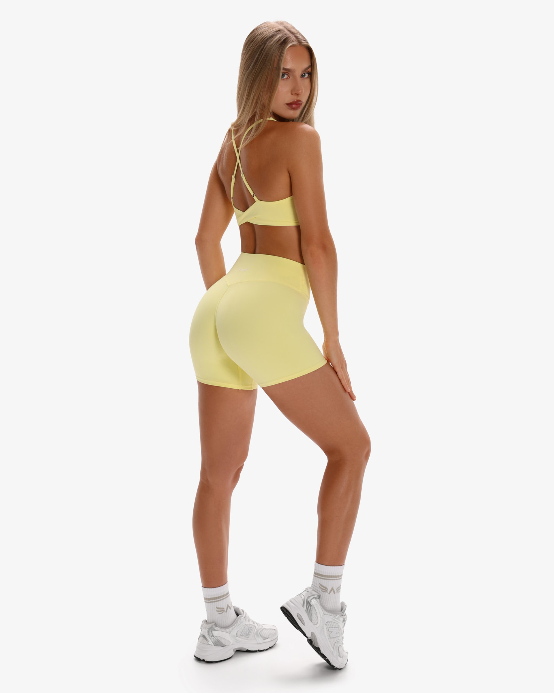 Elysia Glow Motion Šortky 4”